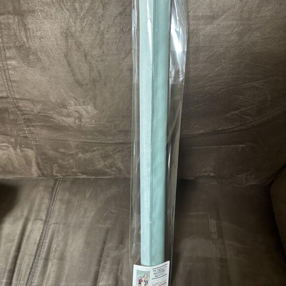 Rascal Does Not Dream Mai Sakurajima Graduation Ver Wall Hanging - Picture 2 of 2